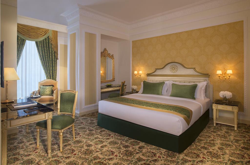 Royal Rose Abu Dhabi, A Curio Collection By Hilton Affiliated Hotel