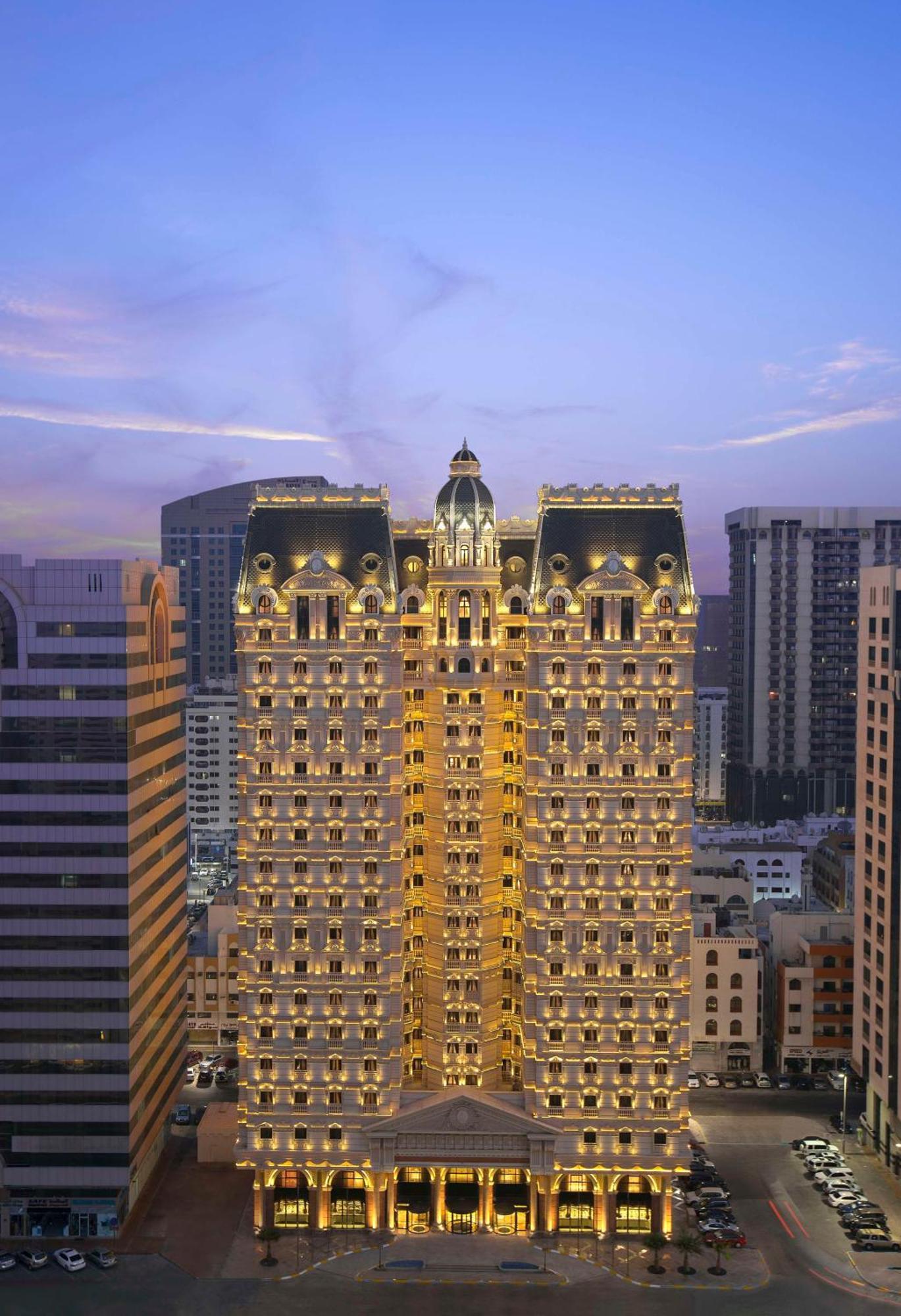 Royal Rose Abu Dhabi, A Curio Collection By Hilton Affiliated Abu Dhabi